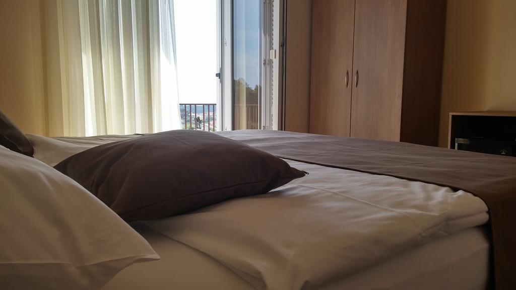Rooms Vukusic 라브 외부 사진